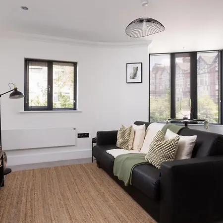 The London Mews 15 Minute Walk To Centre Sleeps 4 Διαμέρισμα *